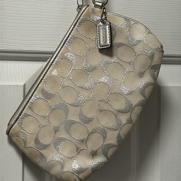 Coach Wristlet With Logo Tag - Picture 4 of 16